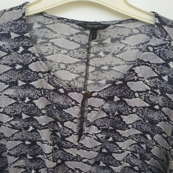 Wrap Top Slinky Snakeskin Long Sleeve Layer Chic - Picture 7 of 15